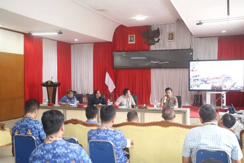 Sekda Sukabumi Pimpin Rapat Koordinasi Penanganan Bencana, Bahas Validasi Data Rumah dan Aset Terdampak