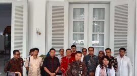 Pergub DKJ 2025 tentang izin perkawinan dan perceraian ASN menuai perhatian publik. Pj Gubernur Teguh Setyabudi tegaskan aturan ini untuk melindungi keluarga ASN.