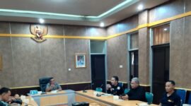 Gedung Pemda Kabupaten Sukabumi masih mangkrak meski menelan anggaran ratusan miliar rupiah. Laskar Pasundan Indonesia (LPI) mendesak Pemda untuk bertanggung jawab dan menuntut transparansi penggunaan anggaran.