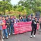 Laskar Pasundan Indonesia (LPI) menggelar aksi unjuk rasa di depan kantor Dinas Perkim Kabupaten Sukabumi. Mereka mendesak