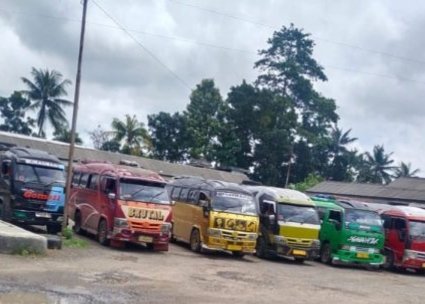 Perkumpulan Angkutan Elf Pajampangan (AEPJN) akan menggelar aksi unjuk rasa di depan Kantor Dinas Perhubungan Kabupaten Sukabumi pada Senin, 3 Februari 2025.