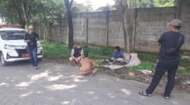 Respons cepat! Seorang pria lumpuh yang terlantar di sekitar PLTU Palabuhanratu berhasil dievakuasi oleh pihak kecamatan, desa, dan Panti Welas Asih. Saat ini, ia tengah mendapatkan perawatan dan identifikasi lebih lanjut.