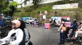 Arus lalu lintas di Palabuhanratu tetap terkendali pada hari kelima Lebaran. UPTD Dishub telah menempatkan personel di enam Pos Pengamanan untuk memastikan kelancaran perjalanan wisatawan dan pemudik.