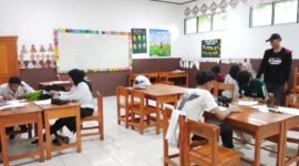 PKBM Muslim Cendikia sukses melaksanakan PSAJ Paket C Tahun 2025 yang diikuti oleh 115 peserta didik secara luring dan daring. Kegiatan ini menjadi momen penting dalam perjalanan pendidikan kesetaraan, sekaligus bukti semangat belajar yang tinggi dari para peserta.