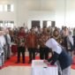 Bupati Sukabumi H. Asep Japar menghadiri pelantikan pengurus IBI Kabupaten Sukabumi dan meluncurkan sistem digital Srikandi.
