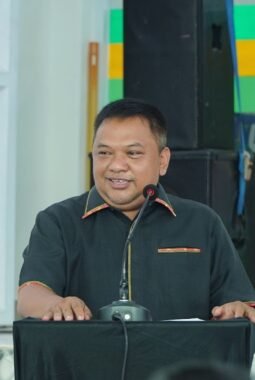 Ketua DPRD Hadiri Grand Opening Ratu Fresh Mart dan Launching SPPG Palabuhanratu
