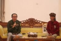 Sekda Kabupaten Sukabumi, Ade Suryaman, menerima audiensi Yayasan Suku Raga di Pendopo Sukabumi.
