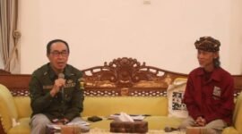 Sekda Kabupaten Sukabumi, Ade Suryaman, menerima audiensi Yayasan Suku Raga di Pendopo Sukabumi.