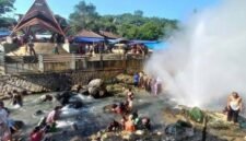 Suasana libur panjang Idul Adha 2025 membawa berkah bagi Geyser Cipanas Cisolok.