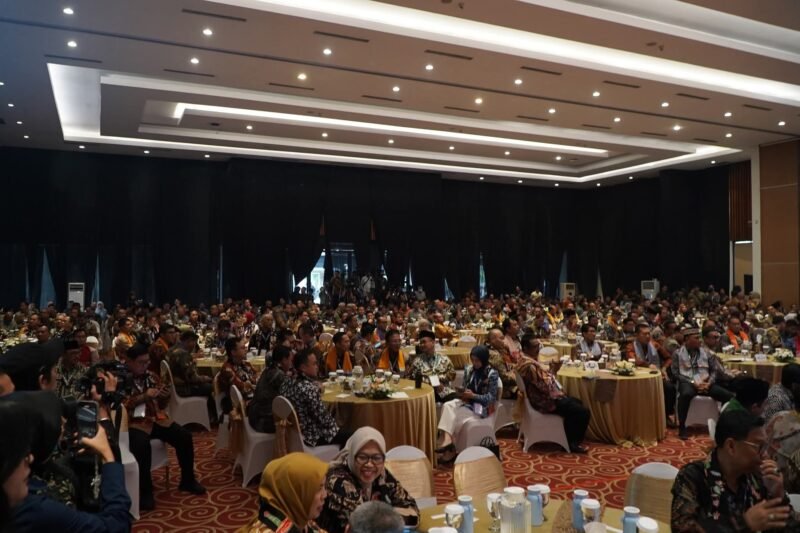 Ketua DPRD Kabupaten Sukabumi Budi Azhar Mutawali bersama Bupati dan Sekda menghadiri Rakor Penguatan Sinergi Pemberantasan Korupsi