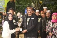 Bupati Sukabumi H. Asep Japar resmi menutup Syukuran Nelayan Ciwaru ke-68 di Pantai Palangpang, Kecamatan Ciemas.