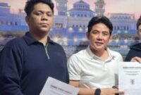 Kuasa hukum RR, anggota Polres Sukabumi, membantah tudingan pengrusakan dan pengancaman yang dilaporkan oleh SMI.