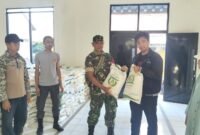Sebanyak 1.826 Keluarga Penerima Manfaat di Kelurahan Palabuhanratu menerima bantuan beras dari Bulog. .