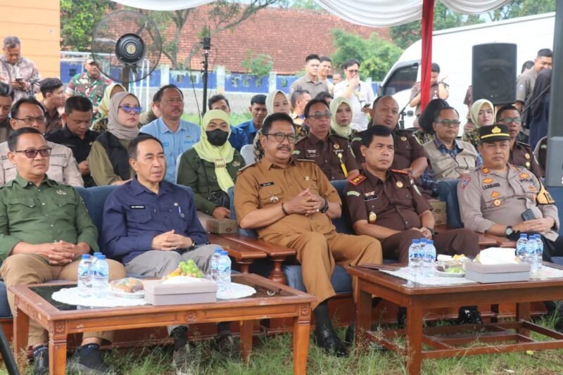 Pasar murah Kejaksaan Negeri Kabupaten Sukabumi hadir untuk membantu memenuhi kebutuhan pokok masyarakat,