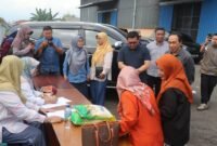 Sekda Kabupaten Sukabumi Ade Suryaman mengajak masyarakat memanfaatkan Gerakan Pangan Murah (GPM) yang digelar di 47 kecamatan.