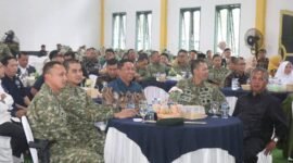 Wakil Bupati Sukabumi H. Andreas menghadiri upacara serah terima jabatan Komandan Yon Armed 13/Nanggala/1/1 Kostrad di Cikembang.