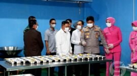 Wakil Bupati Sukabumi H. Andreas kagum dengan peresmian SPPG Polres Sukabumi