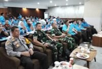 Dandim 0622/Kabupaten Sukabumi Letkol Kav Andhi Ardana Valeriandra mendampingi Pamen Ahli Kodam III Siliwangi Kolonel Inf Dikdik