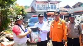 Wabup Sukabumi H. Andreas meninjau langsung lokasi terdampak banjir