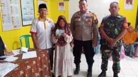 Penyaluran BLT Kesra di Desa Gandasoli berlangsung lancar dan tertib.