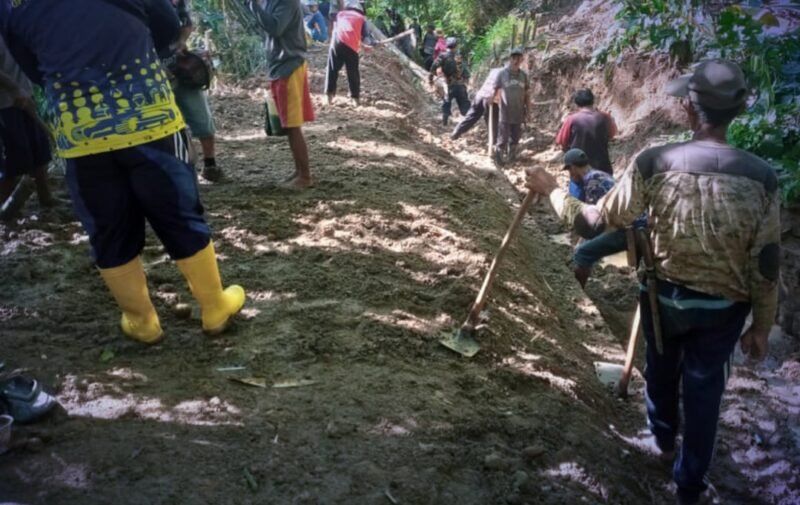 UPTD PU Wilayah IV Palabuhanratu bergerak cepat menangani kerusakan irigasi dan jembatan