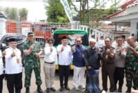 Penyerahan bantuan ambulans dari PT AXA Insurance kepada BAZNAS Kabupaten Sukabumi