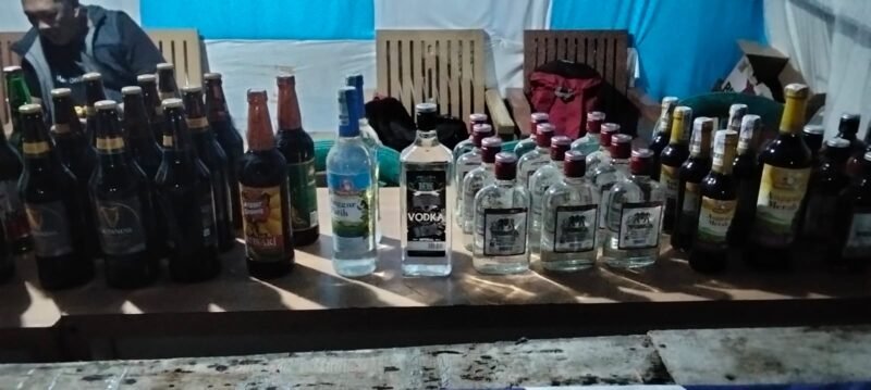 Polsek Caringin bersama Forkopimcam menggelar Operasi Pekat dalam rangka cipta kondisi menjelang malam pergantian tahun.