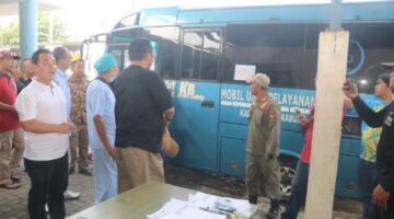 Bupati Sukabumi H. Asep Japar