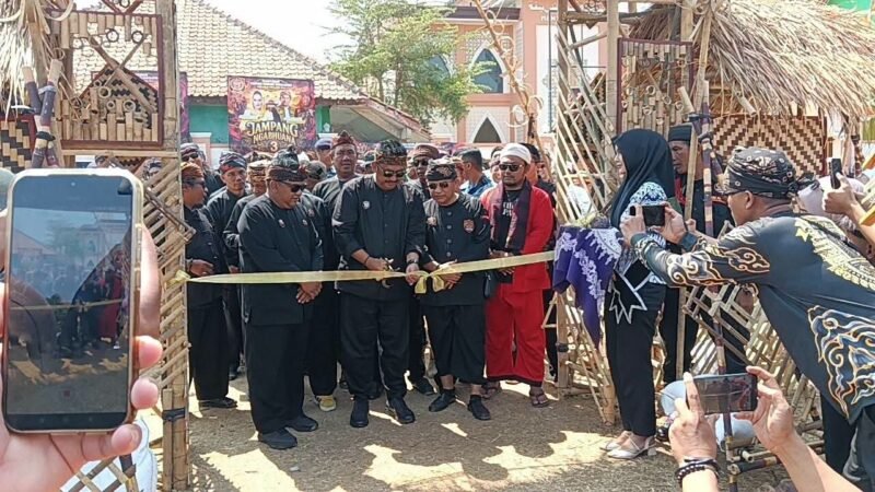 Kepala Dinas Pariwisata Kabupaten Sukabumi,