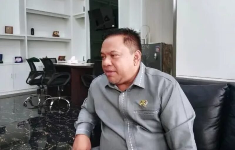 Ketua DPRD Budi Azhar Mutawali